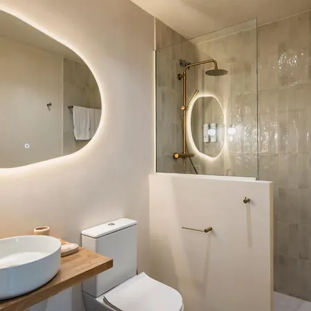 Szálloda The Boulevard By Aspasios 3*